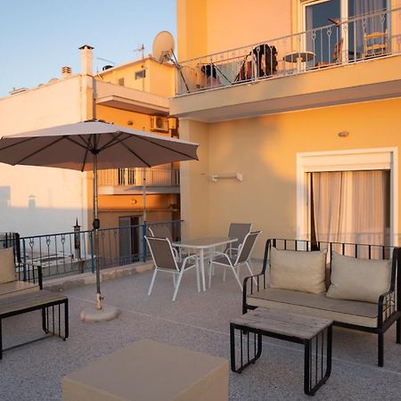 Central Mytilene City-View Apartment For 7 Exterior foto