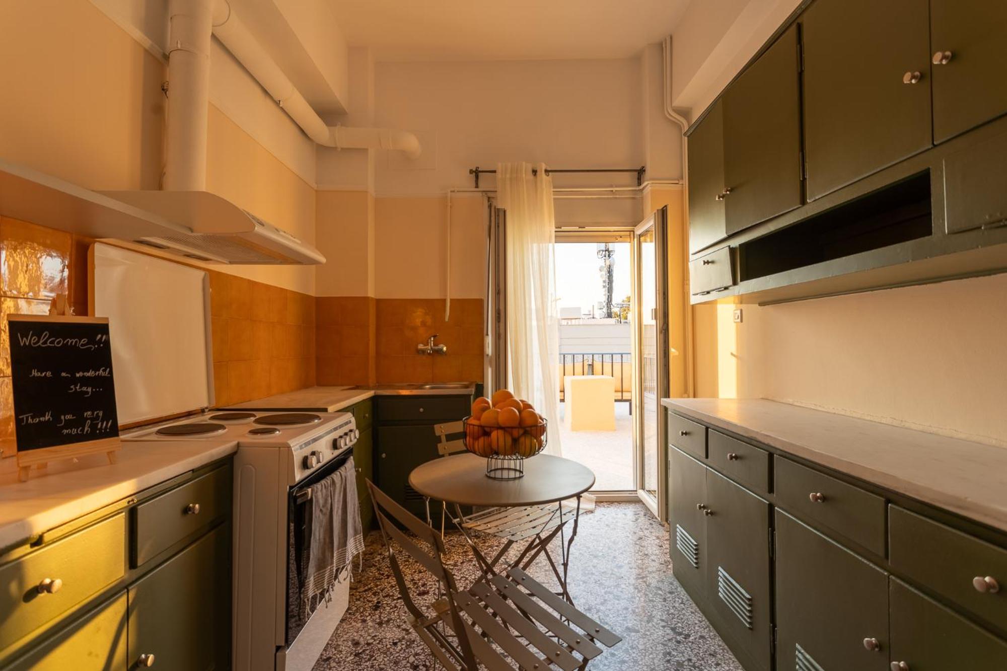 Central Mytilene City-View Apartment For 7 Exterior foto